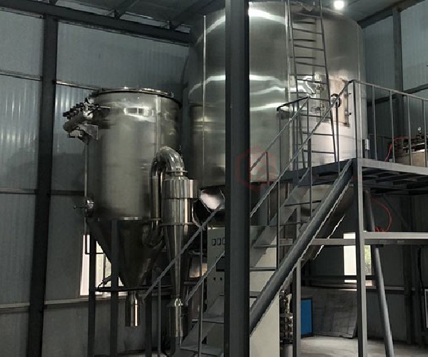 大型噴霧造粒干燥機(jī)客戶(hù)案例現(xiàn)場(chǎng)照